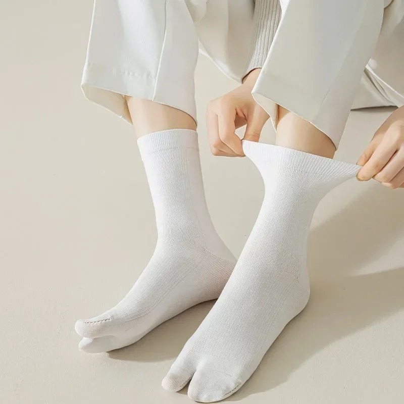 موضة النمط الياباني تو الجوارب - مراجعة Toe Sock Split وسعره