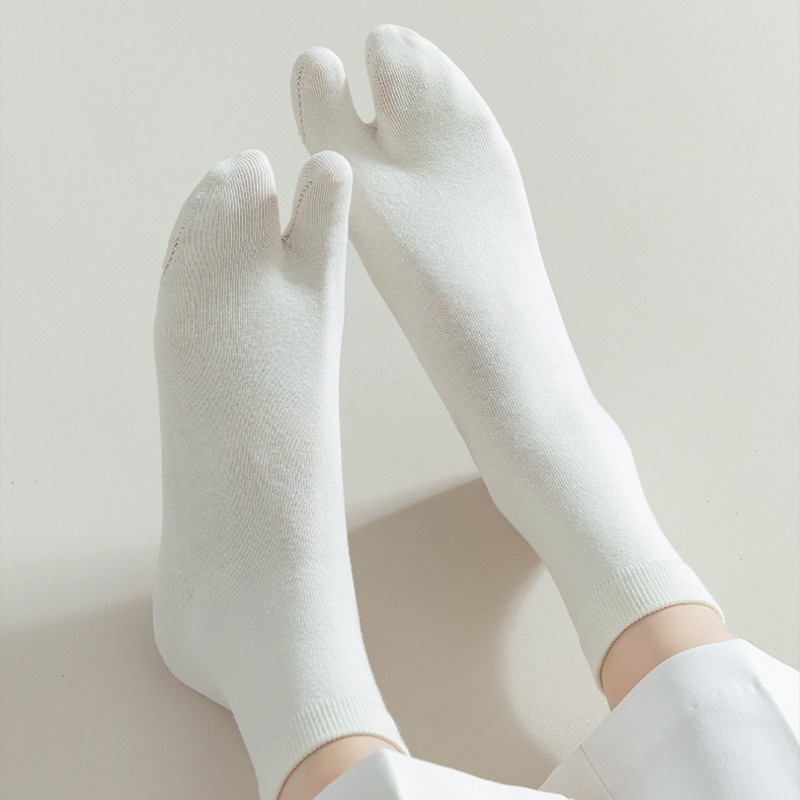 موضة النمط الياباني تو الجوارب - مراجعة Toe Sock Split وسعره